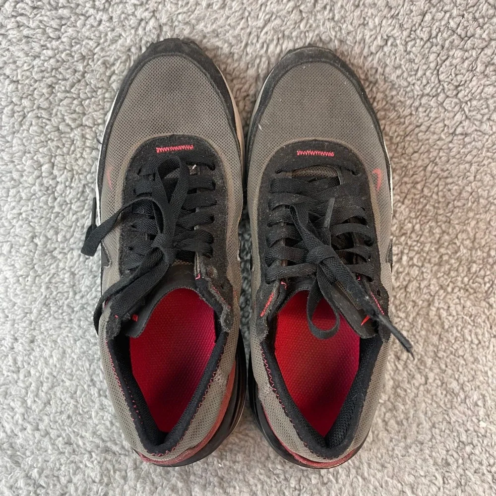Nike Waffle One Kids GS‎ Size 3.5Y Grey Black Red Running Shoes DC0481-006